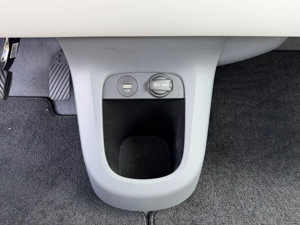 Used 2024 Digital Teal Hyundai Limited image 24