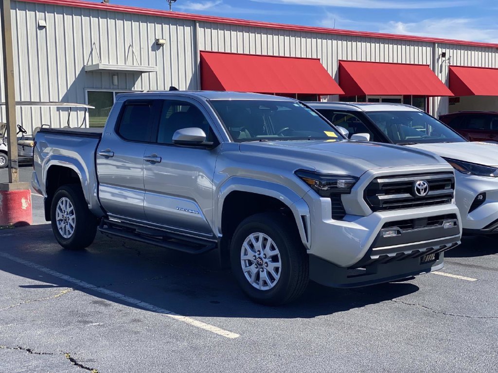 Used 2025 Silver Toyota SR5 image 1