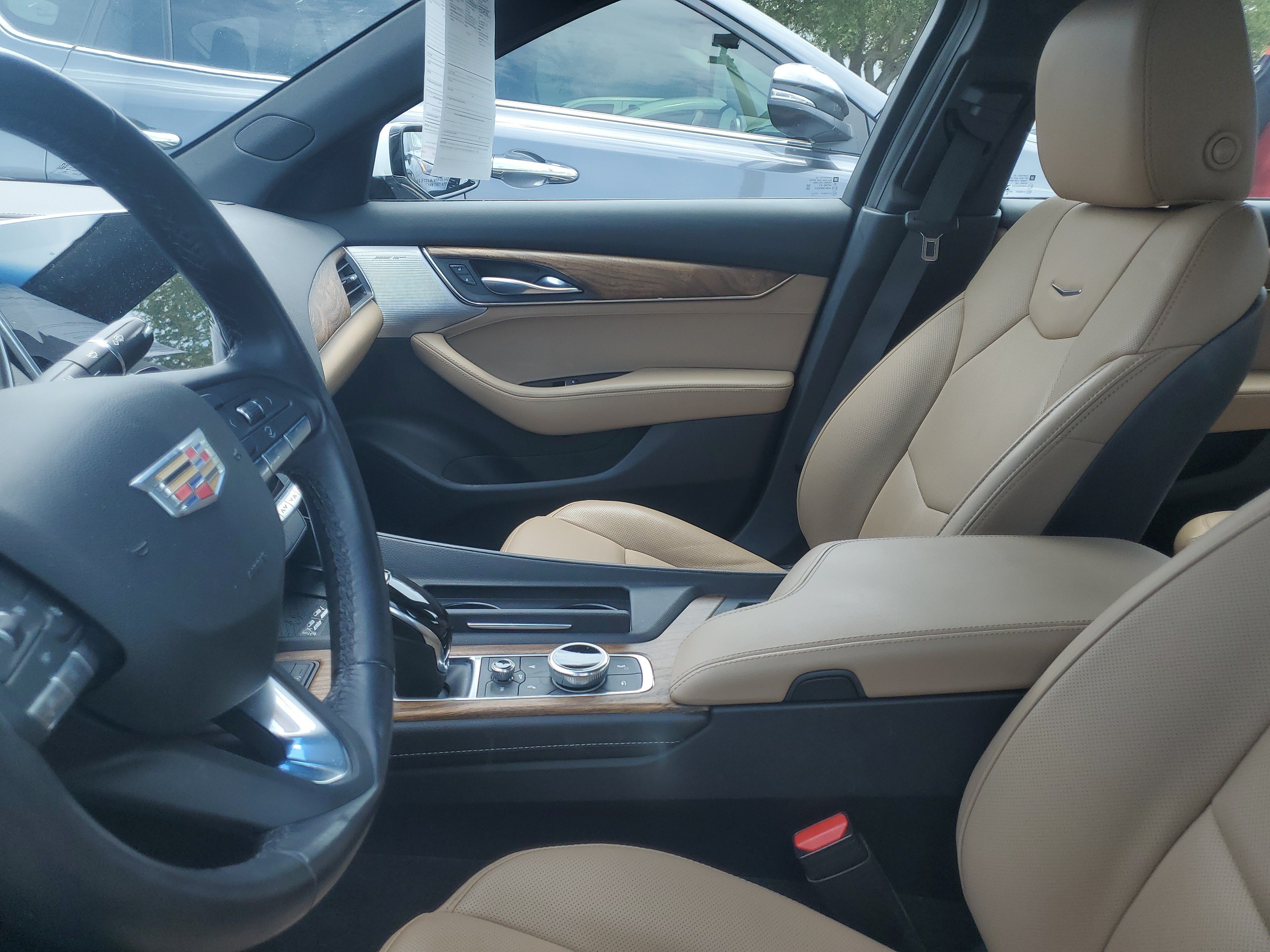 Used 2021 Summit White Cadillac Premium Luxury image 9