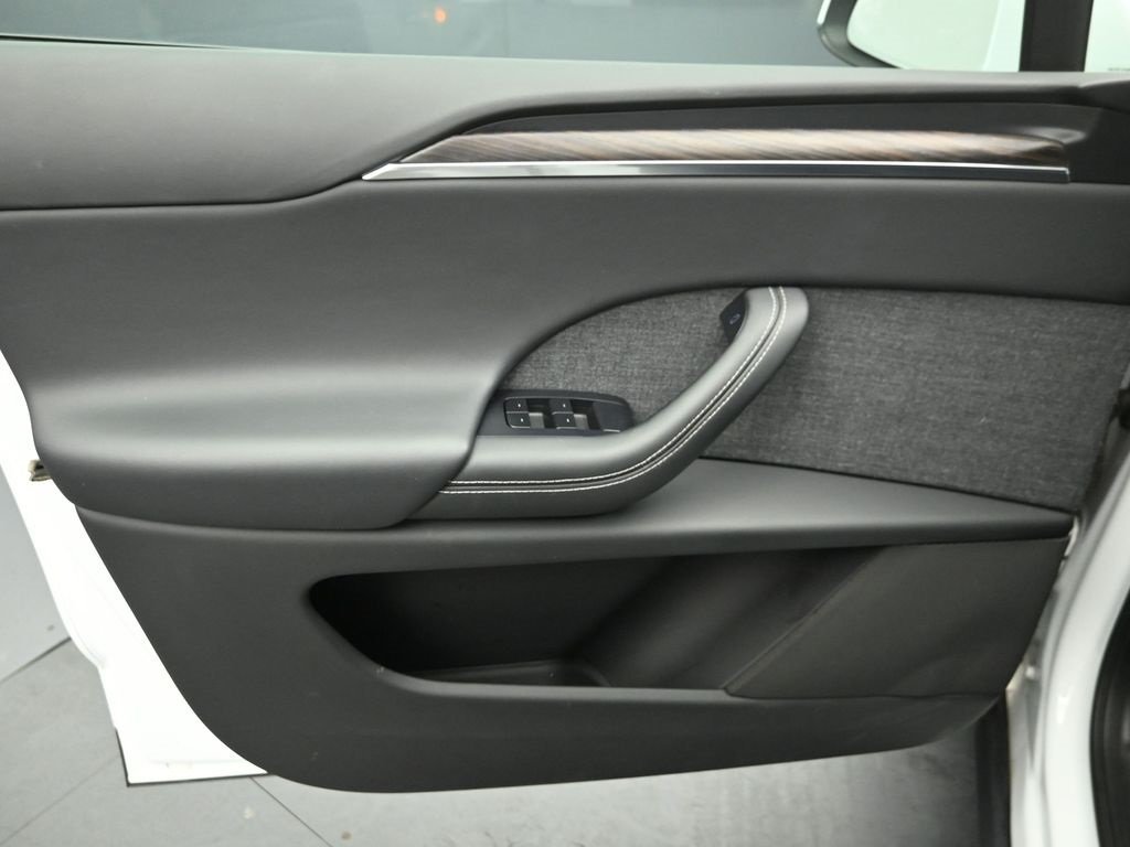 2022 TESLA MODEL X - Image 16