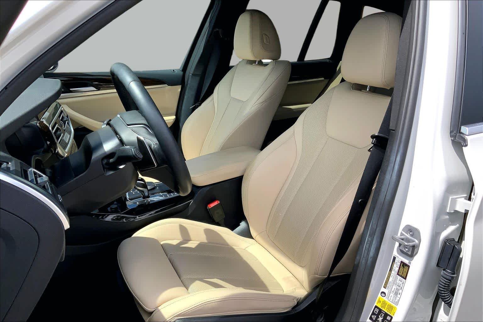 Used 2024 Mineral White Metallic BMW xDrive30i image 7