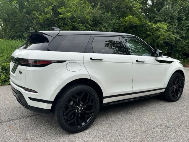 Used 2022 Fuji White Land Rover Dynamic image 5