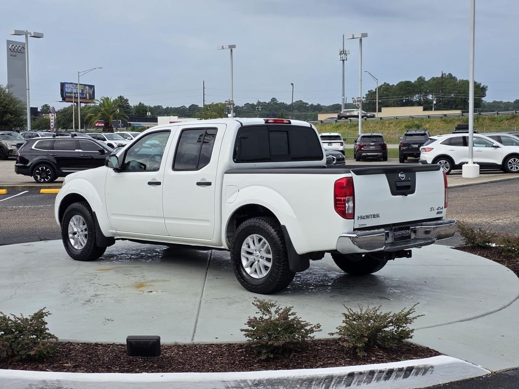 Used 2017 White Nissan SV image 4