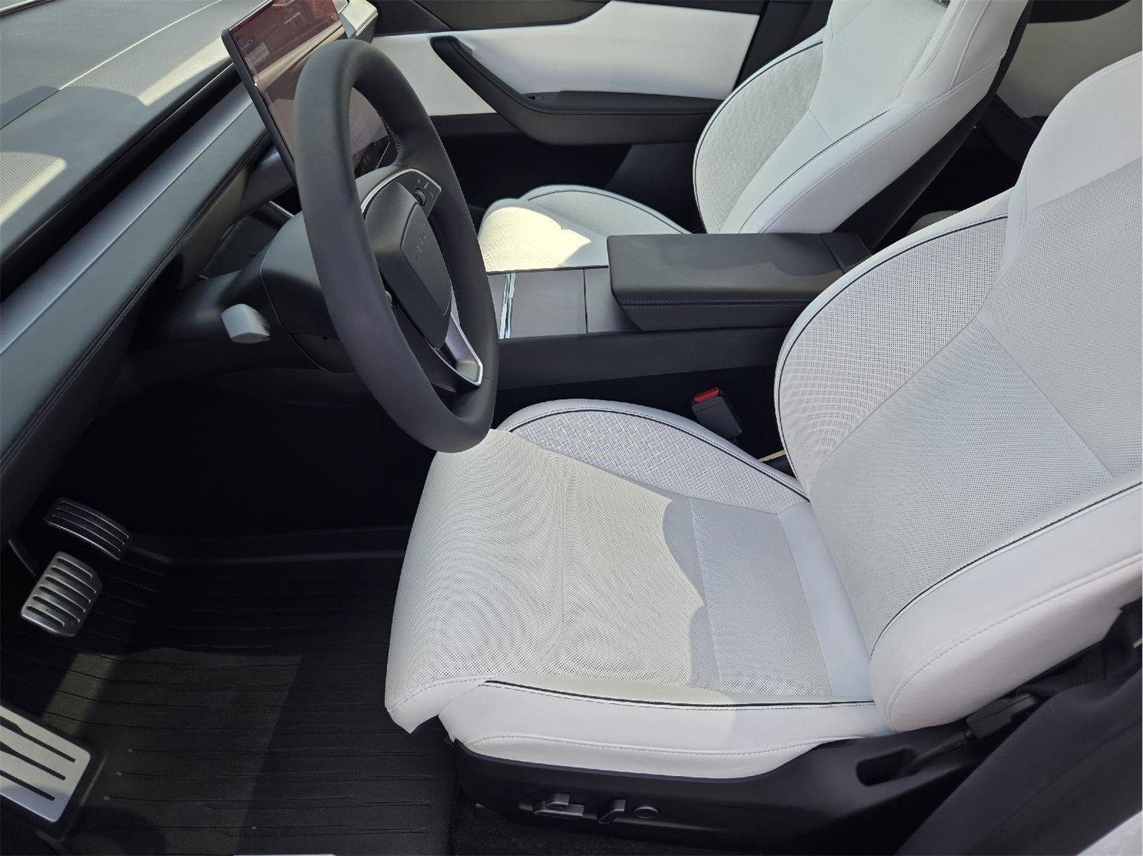 Used 2026  Tesla Performance image 13