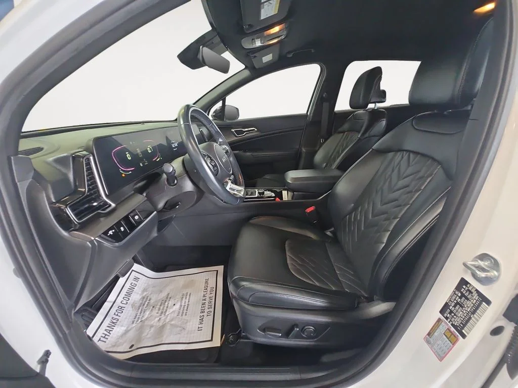 Used 2023 White Kia X-Line image 16