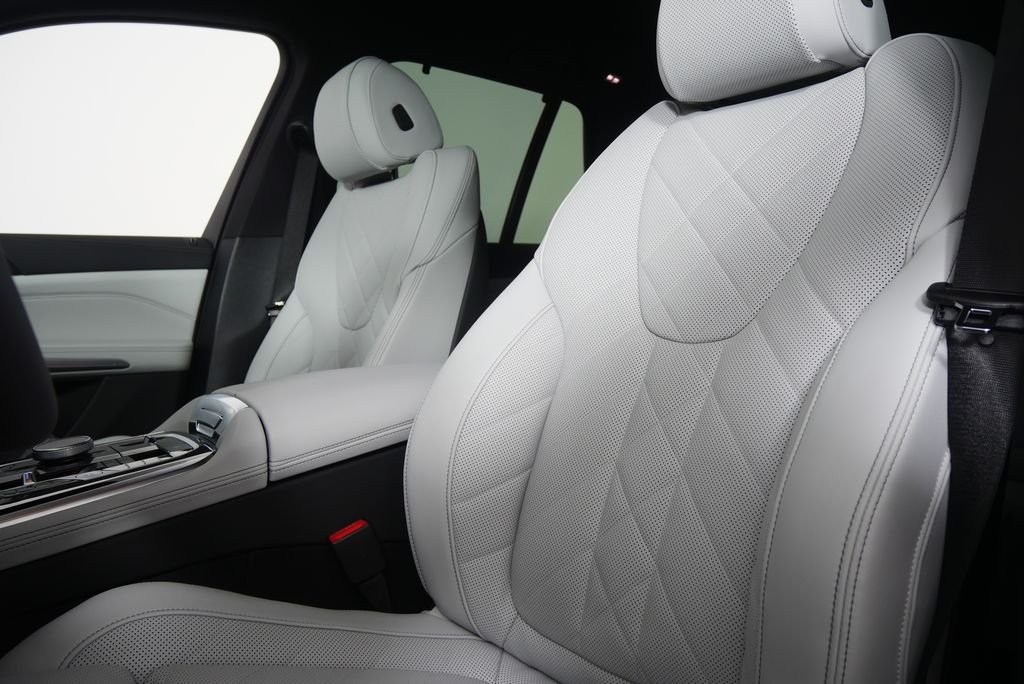 Used 2026 Skyscraper Grey Metallic BMW xDrive50e image 11
