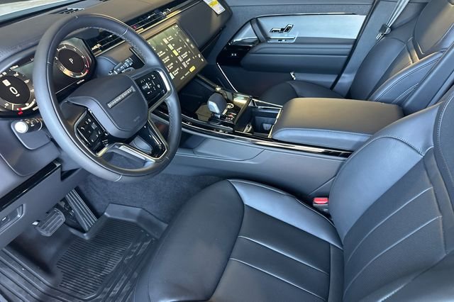 New 2026 Fuji White Land Rover SE image 9