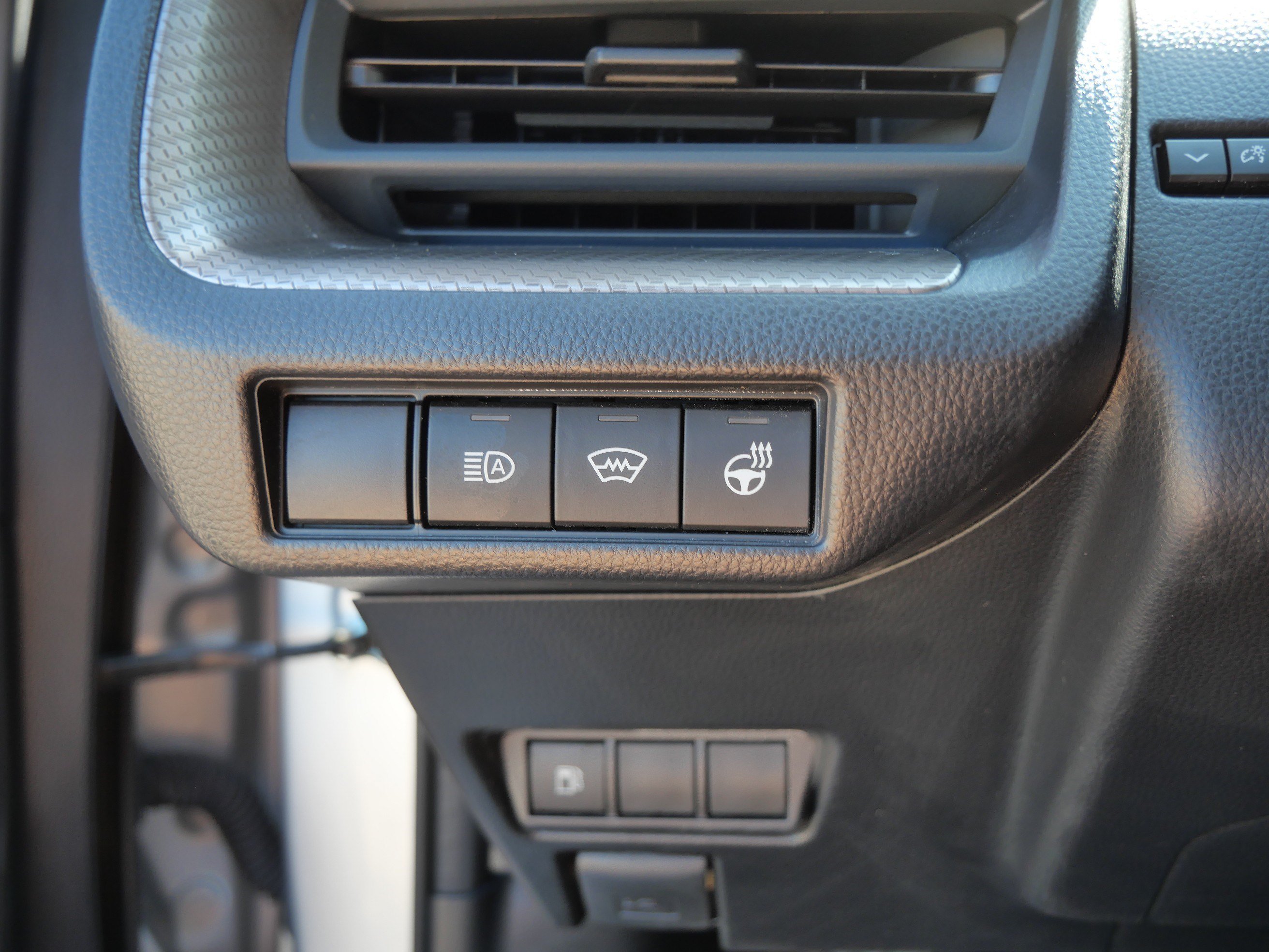 Certified Used 2025 Cutting Edge Toyota XLE image 27