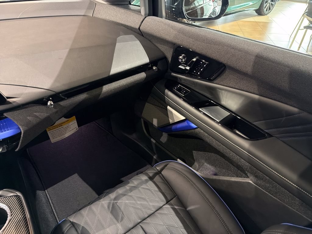 2026 Cadillac OPTIQ V-Series - Photo 15