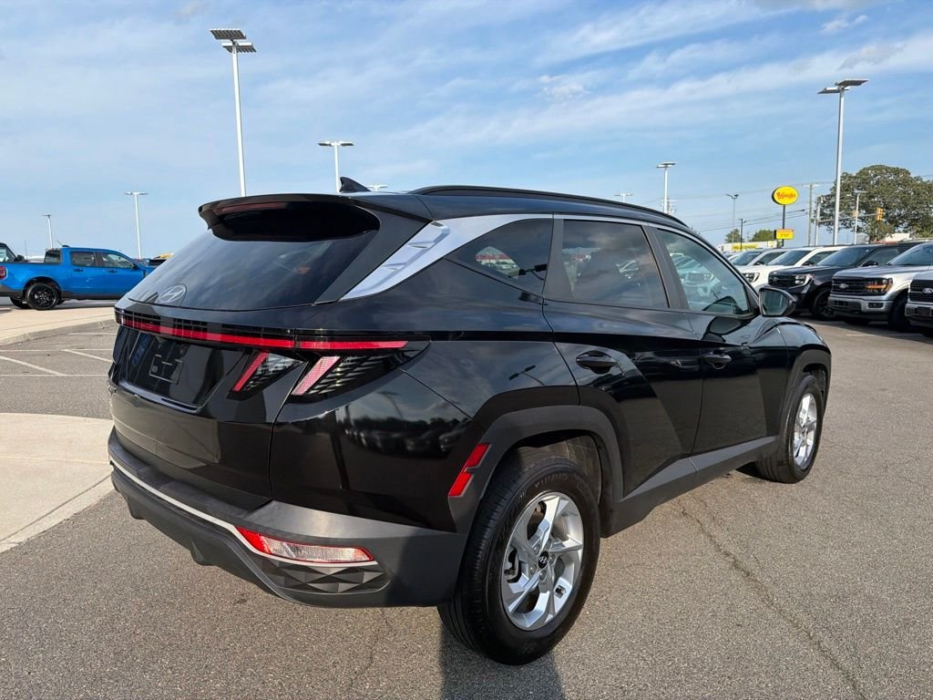 Used 2024 Black Pearl Hyundai SEL image 4