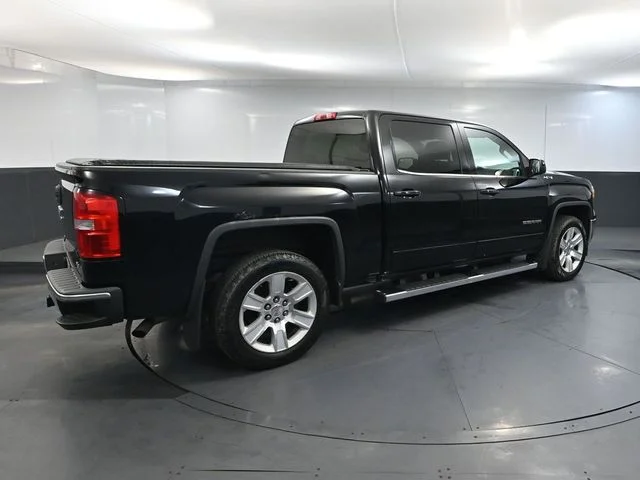 Used 2015 Black GMC SLE image 4