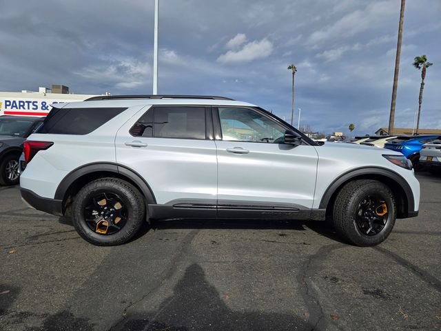 New 2026 White Ford Tremor image 2