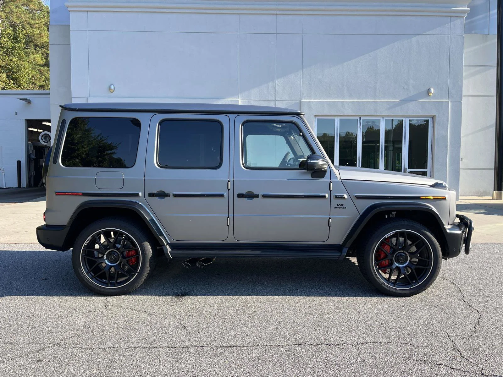 New 2027 MANUFAKTUR Platinum magno Mercedes-Benz AMG® G 63 SUV image 6