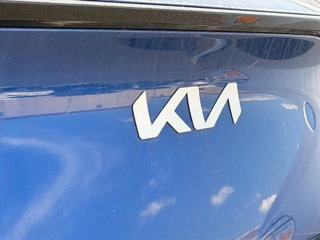 Used 2025 Blue Kia EX image 19