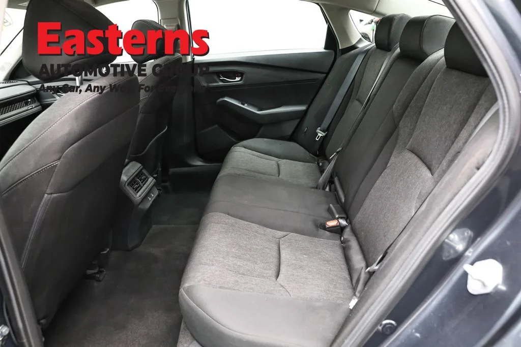 Used 2025 Gray Honda SE image 20