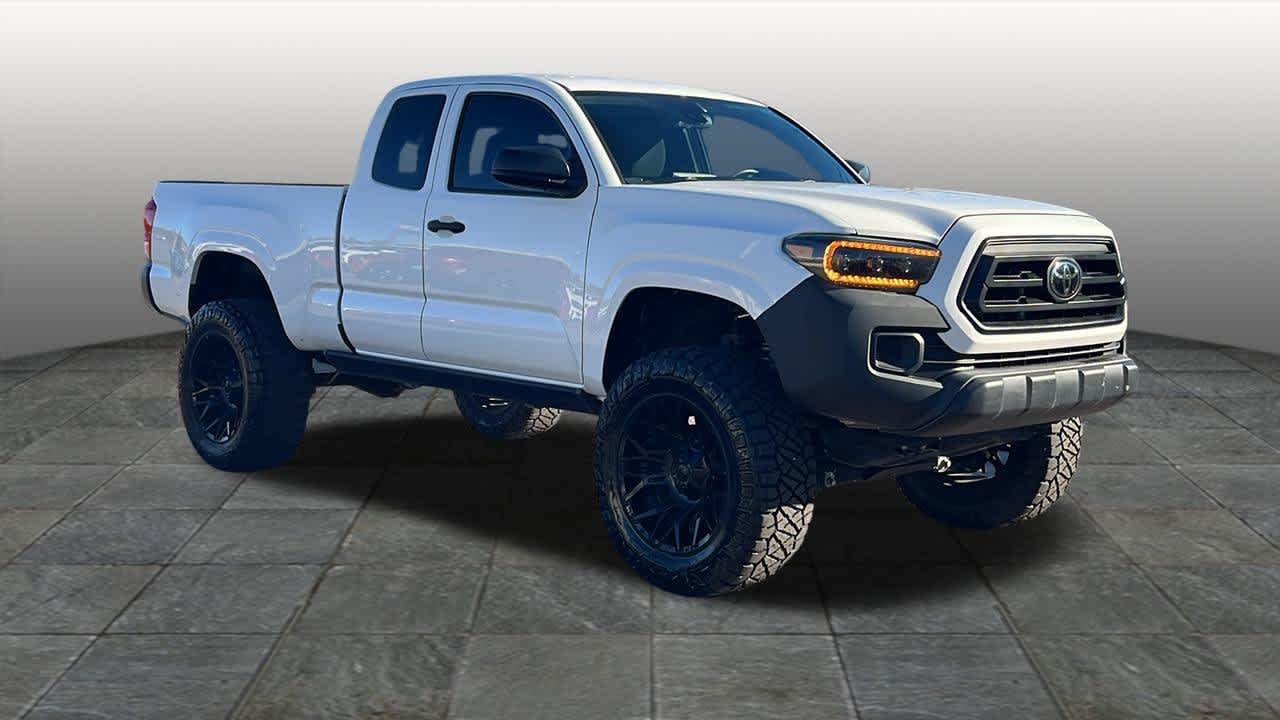 Used 2022 White Toyota SR image 3