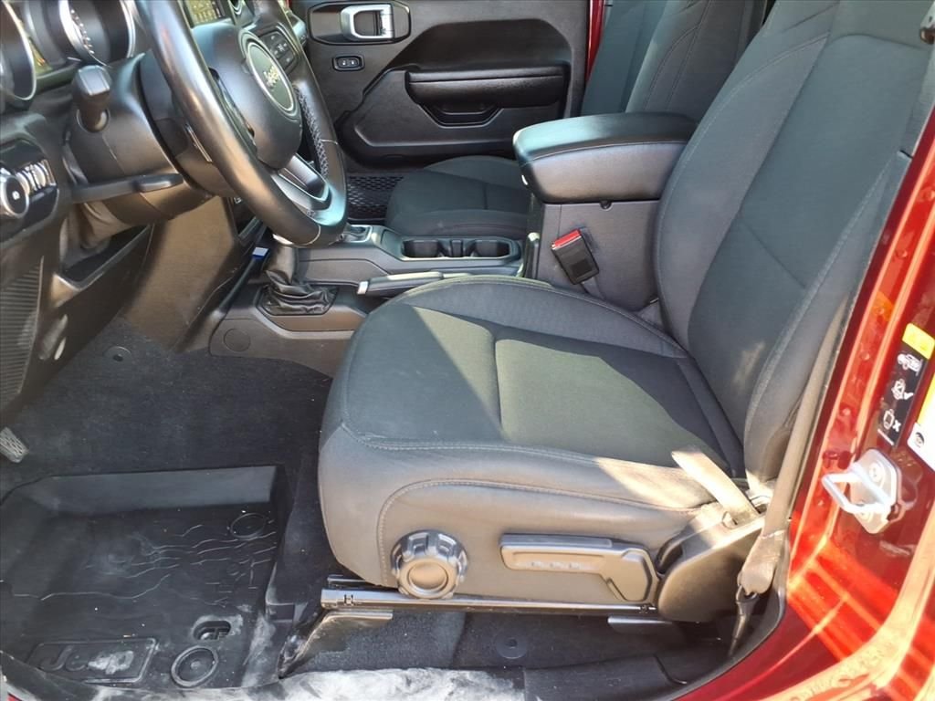 Used 2021  Jeep Unlimited Sport S image 14