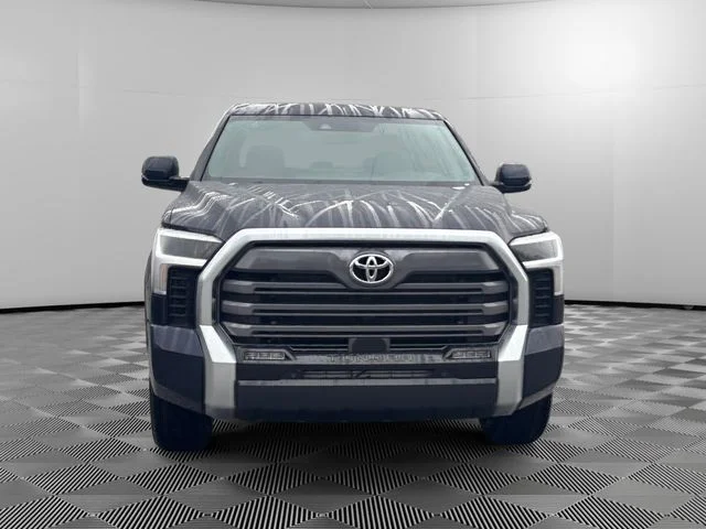 2026 Toyota Tundra Limited - Photo 8