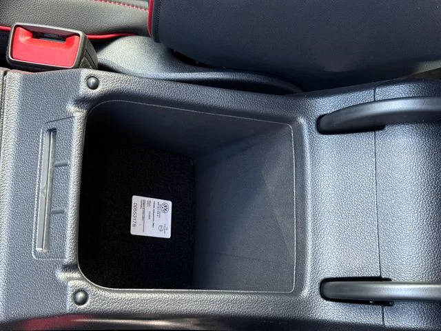 New 2026 Opal White Pearl Volkswagen 2.0T SE image 39