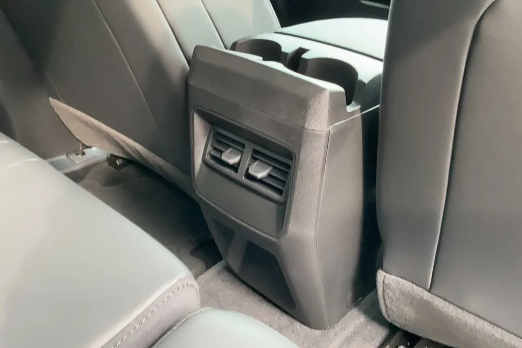 2026 Chevrolet Colorado Trail Boss - Photo 19