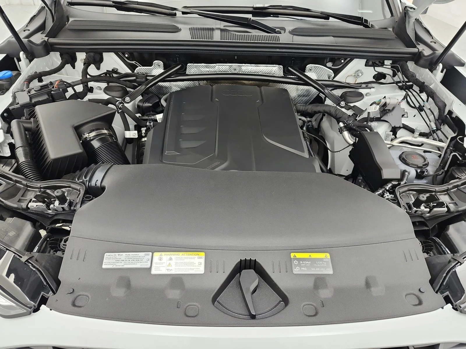 New 2026 Glacier White Metallic Audi Premium Plus 2.0 TFSI quattro image 12