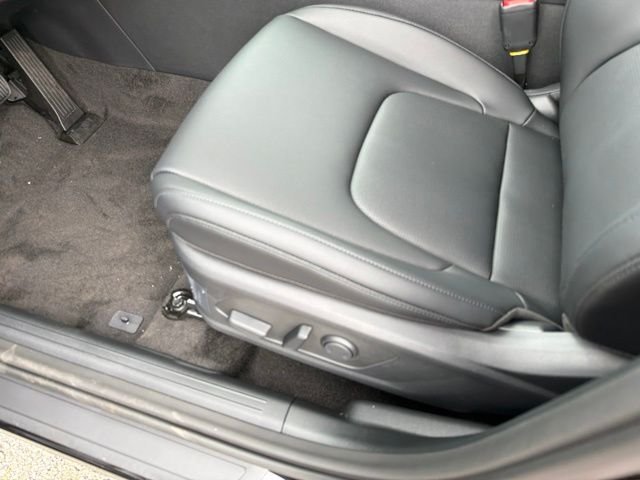 New 2027 Black Kia EX image 12