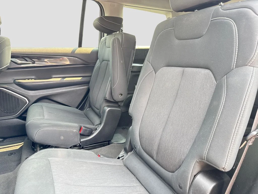 Used 2022 Black Jeep Laredo image 23