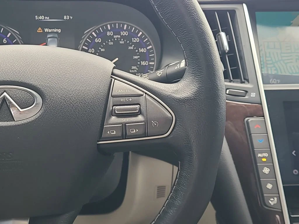 Used 2014 Silver INFINITI Premium image 20