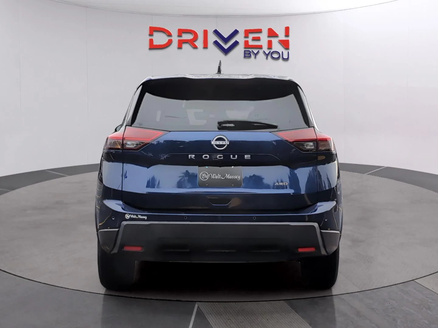 Used 2025 Deep Ocean Blue Pearl Nissan SV image 4