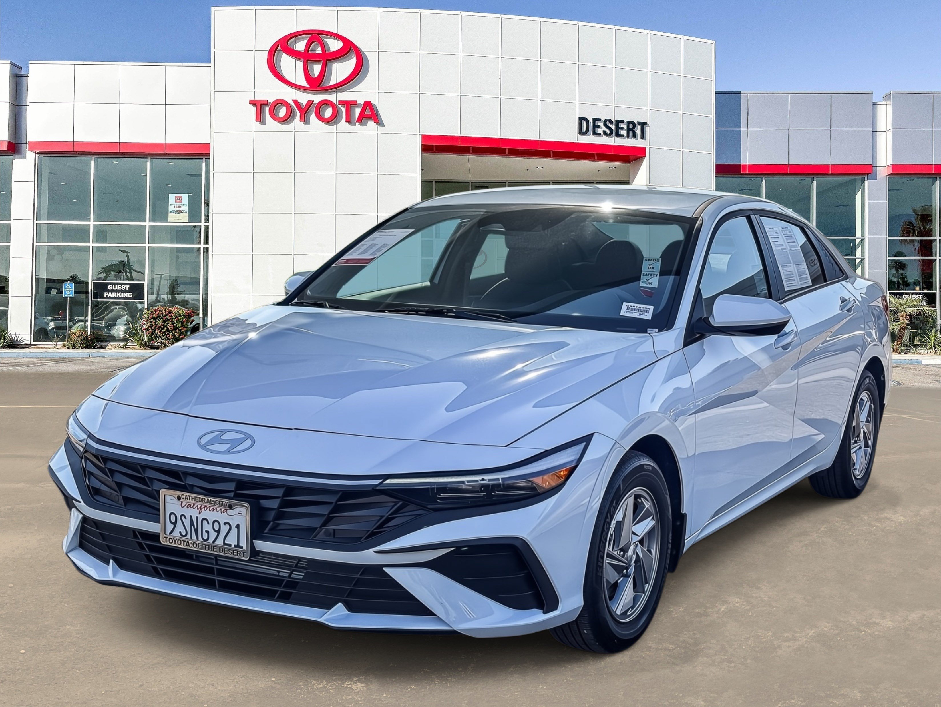 Used 2025 Serenity White Hyundai SE image 3