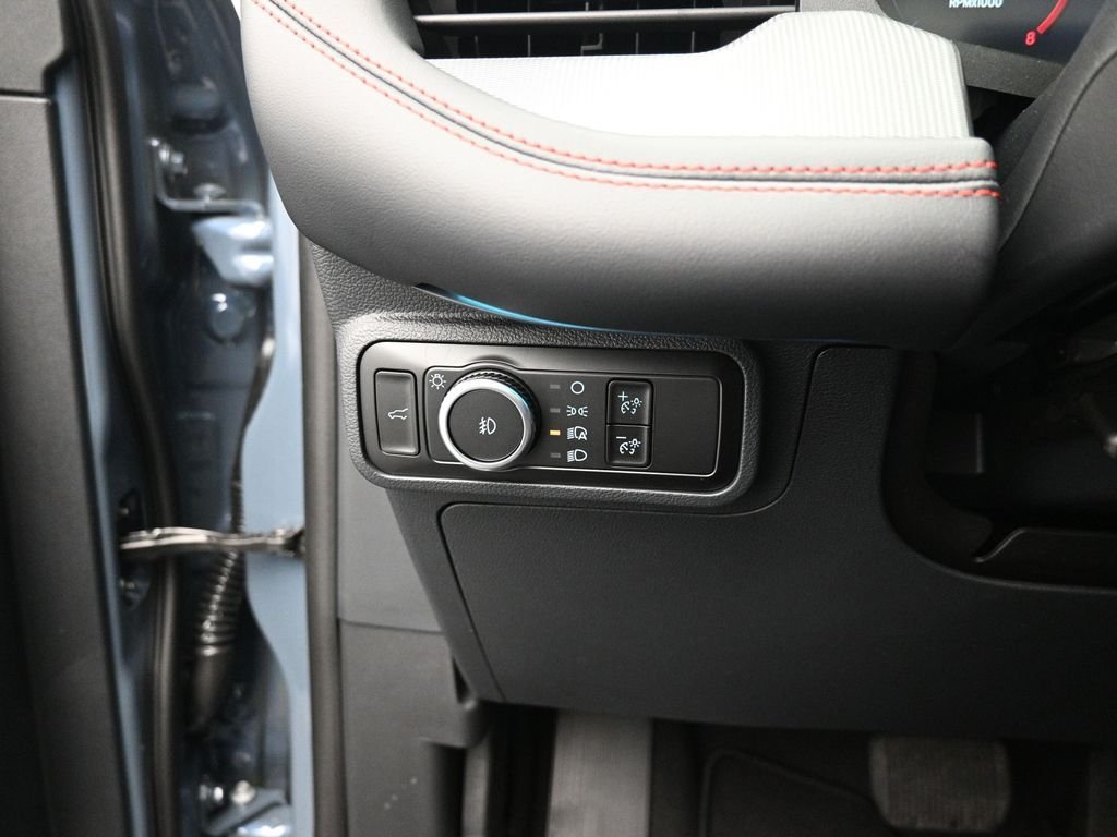 2025 Ford Explorer ST - Photo 14