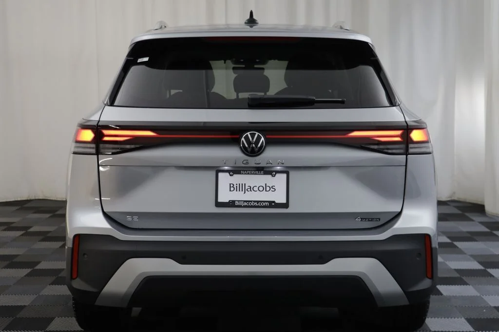 New 2026 Silver Volkswagen 2.0T SE image 16