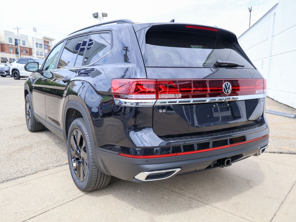 New 2026 Black Volkswagen 2.0T SE w/Technology image 3