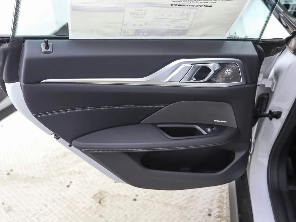 2025 BMW i4 M50 - Photo 19