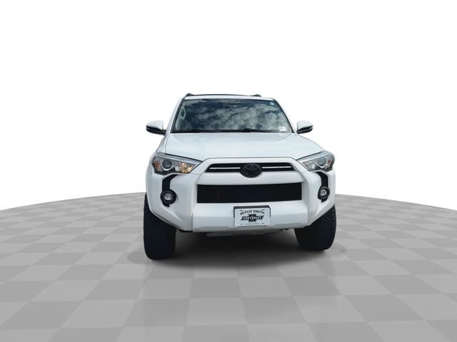 Used 2022 White Toyota SR5 Premium image 3