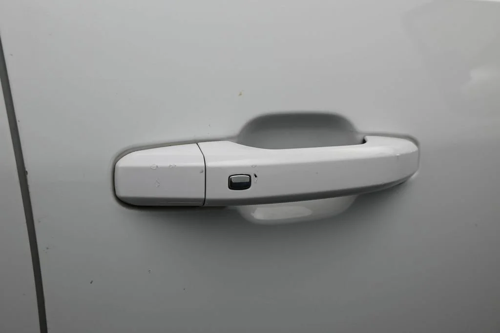 Used 2022 Summit White Chevrolet LT image 36