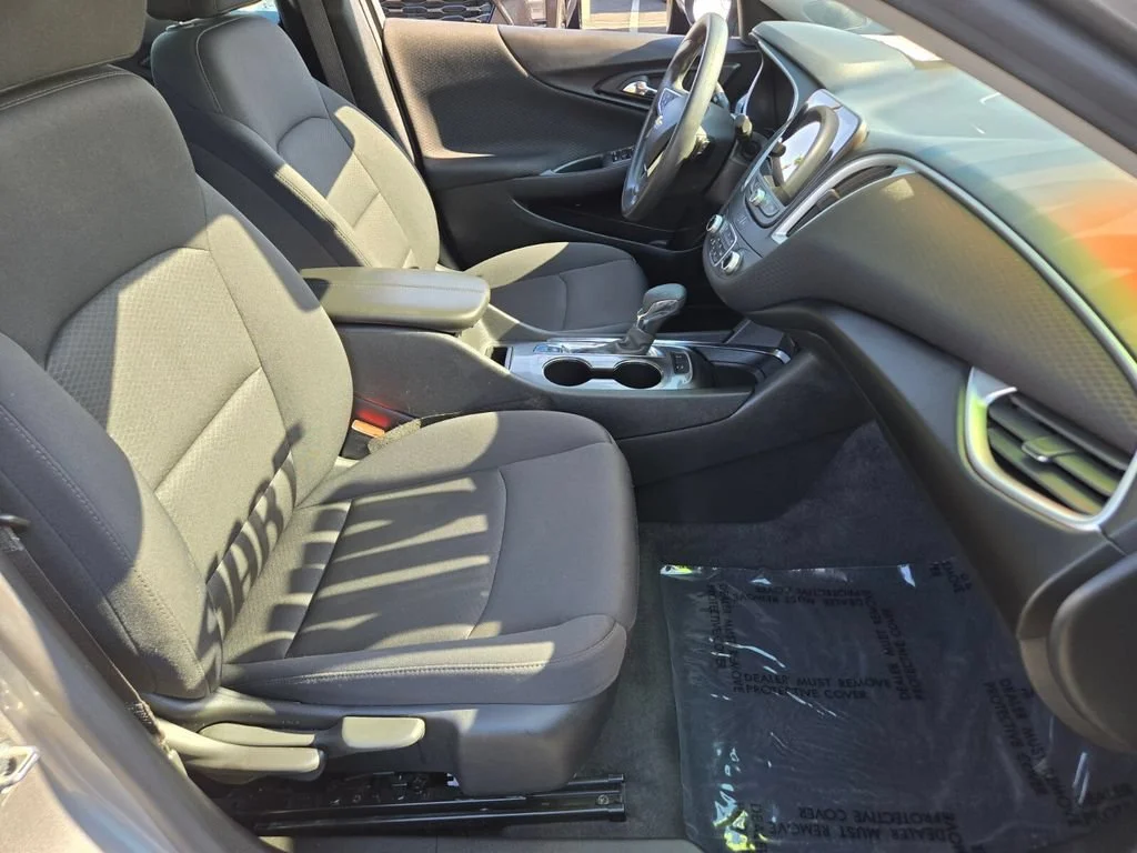 Used 2024 Sterling Gray Metallic Chevrolet 1LT image 15
