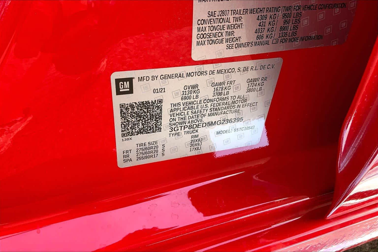 Certified Used 2021 Cardinal Red GMC SLT image 37