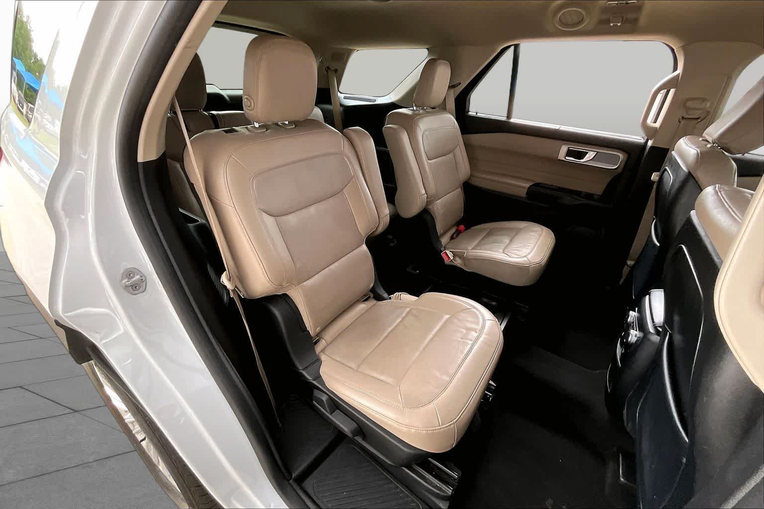 Used 2020 Oxford White Ford Limited image 20