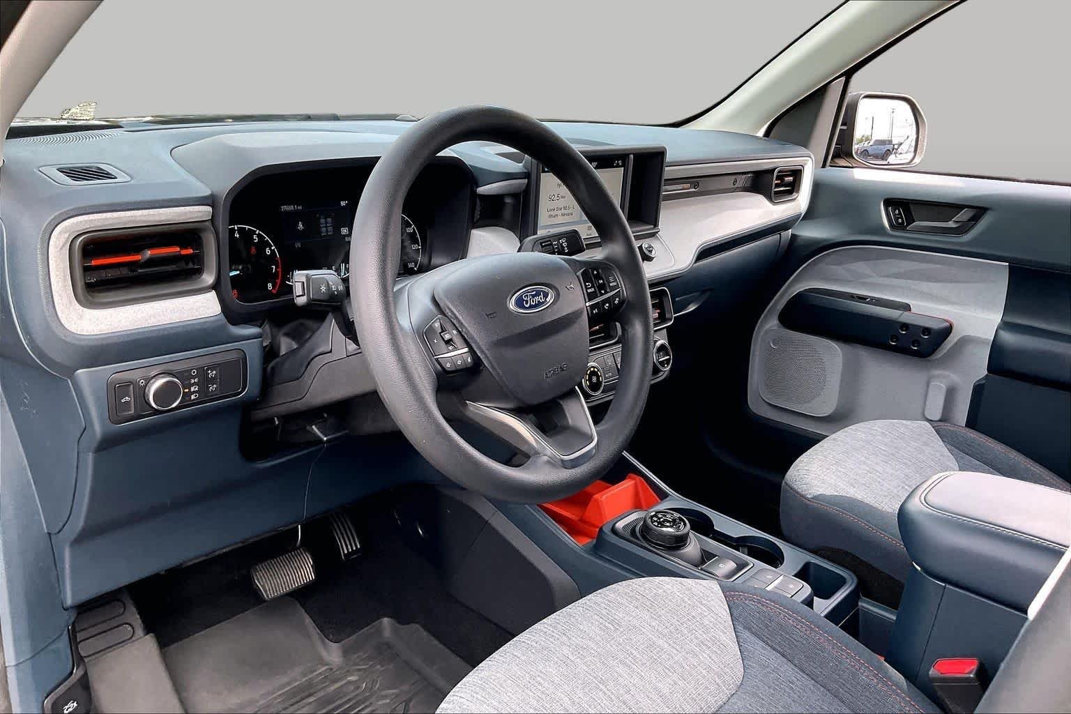 Used 2022 Alto Blue Tinted Clearcoat Metallic Ford XLT image 16