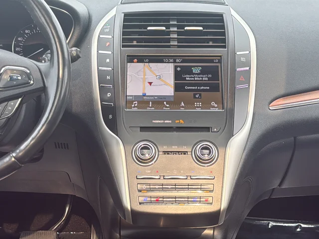 Used 2019 Gray Lincoln Reserve image 29