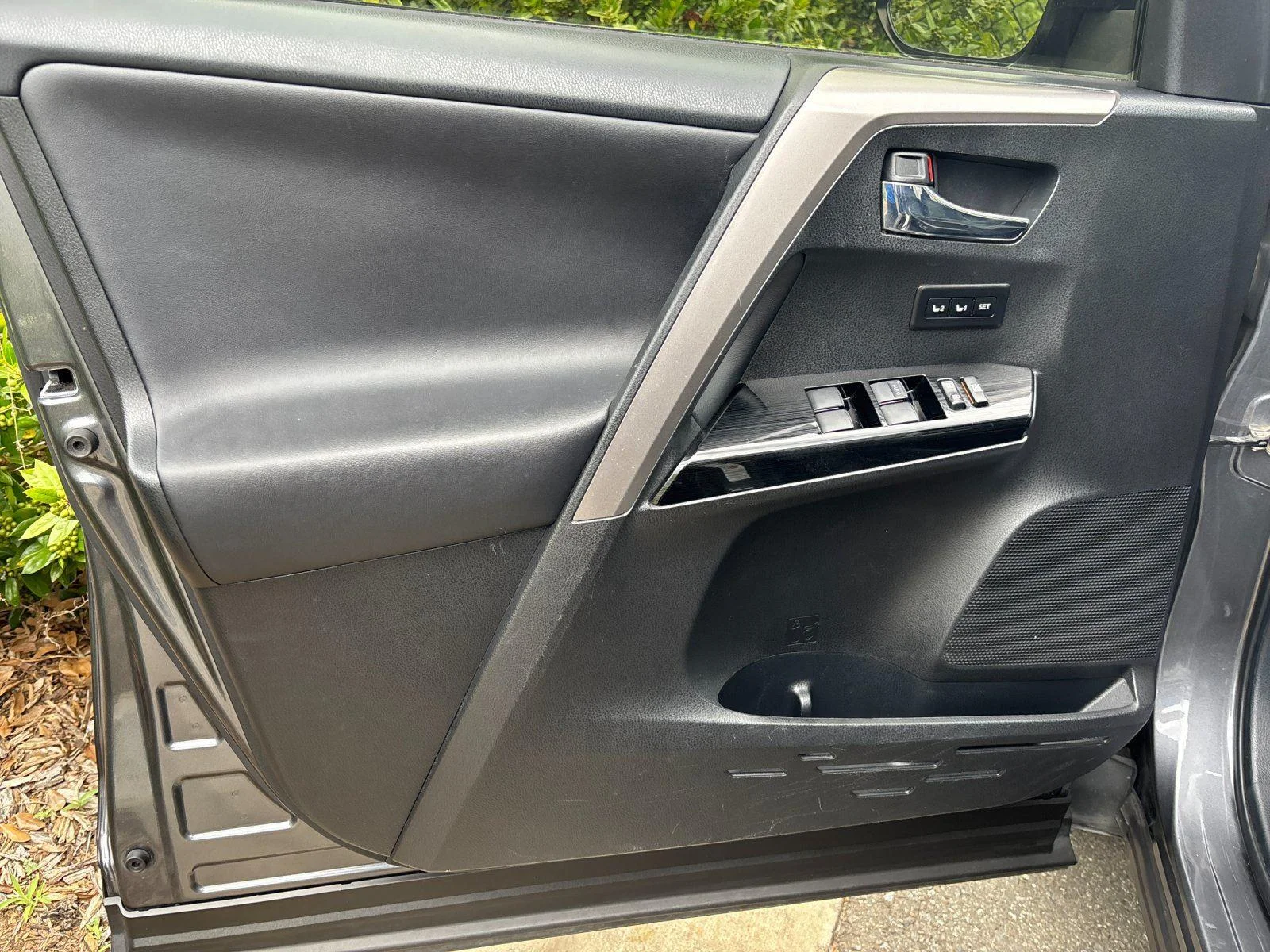 Used 2016 Magnetic Gray Metallic Toyota Limited image 12