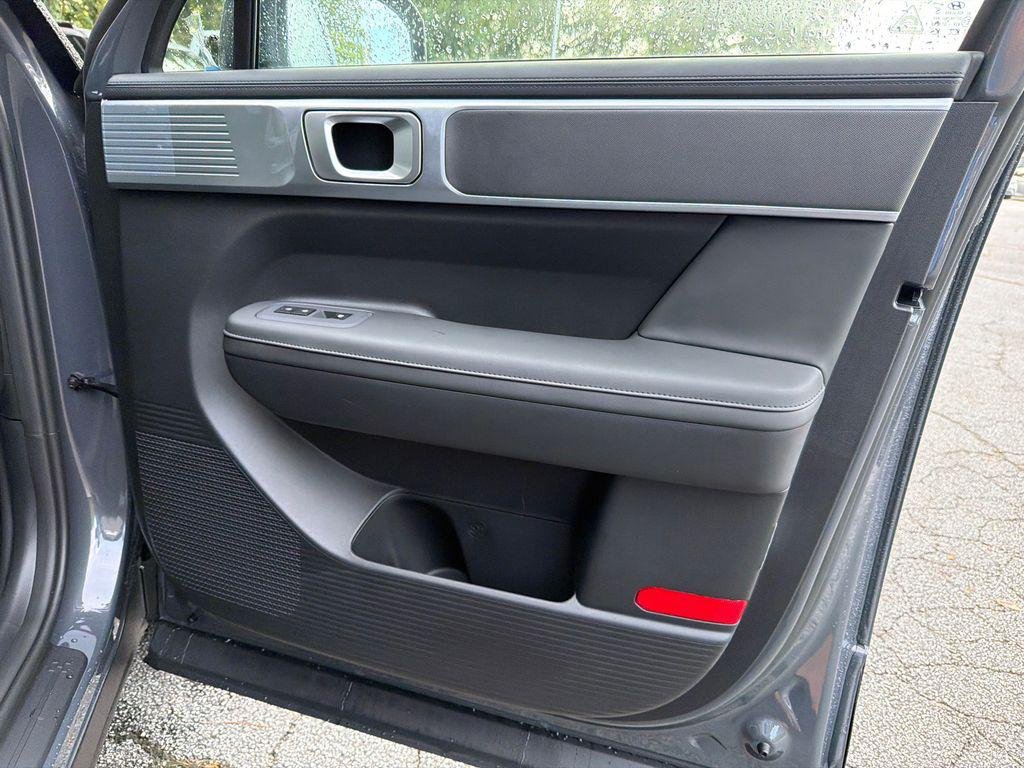 New 2027 Gray Hyundai SEL FWD image 14