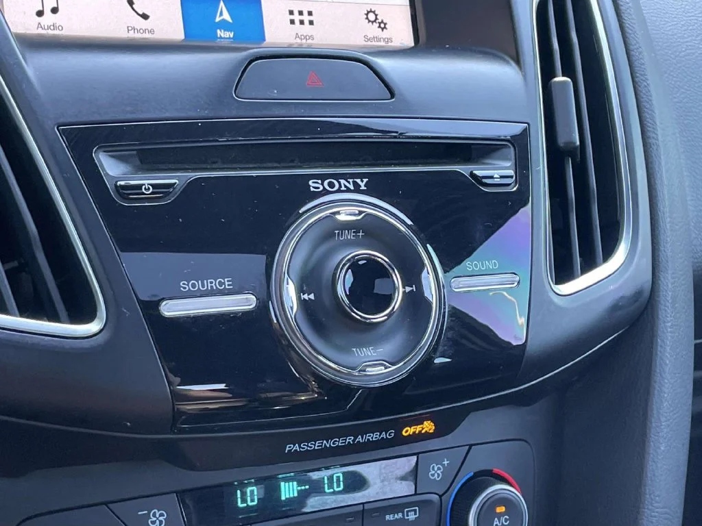 Used 2018 Blue Ford ST image 39