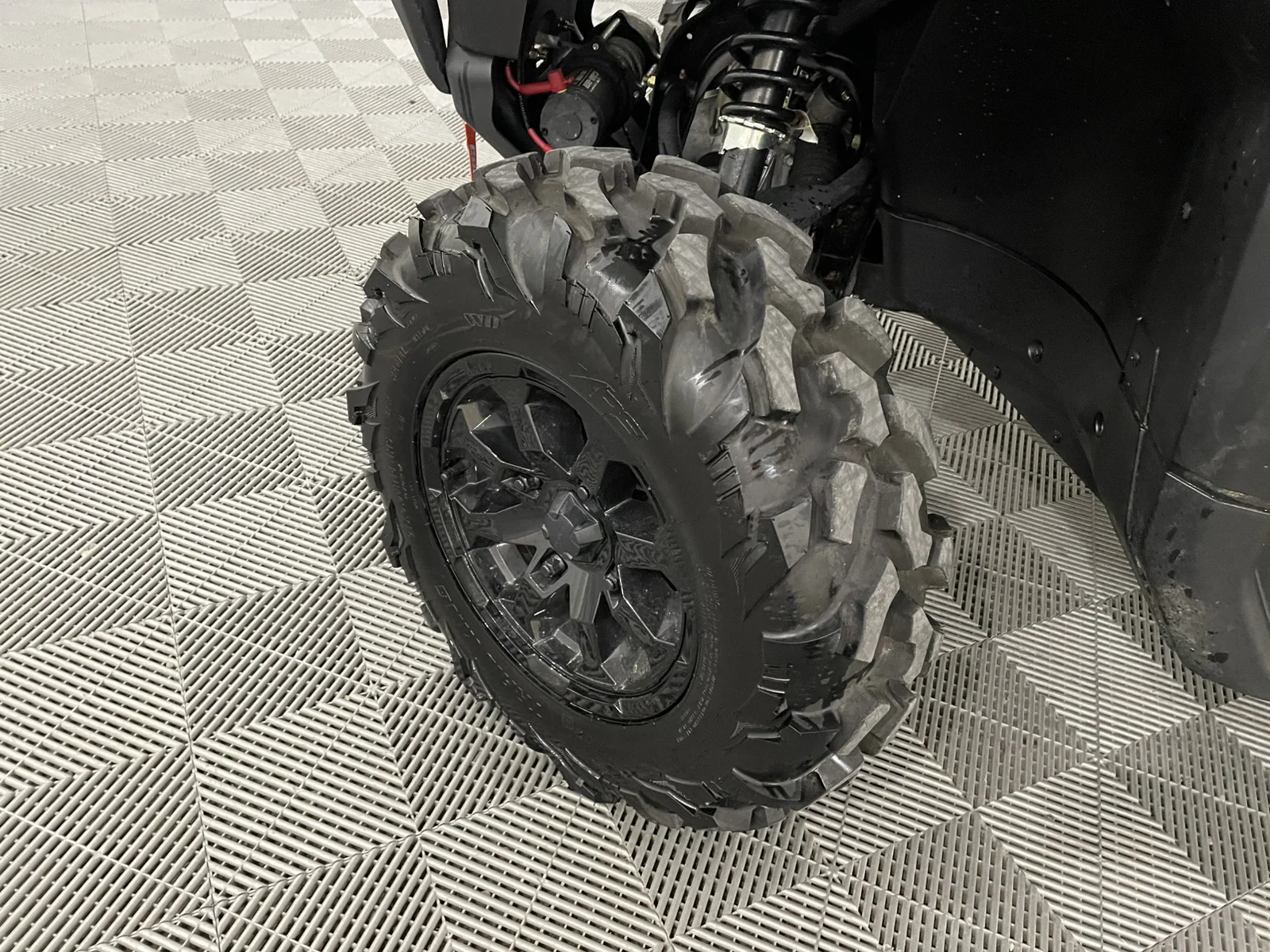 Used 2025 black Can-Am  image 18