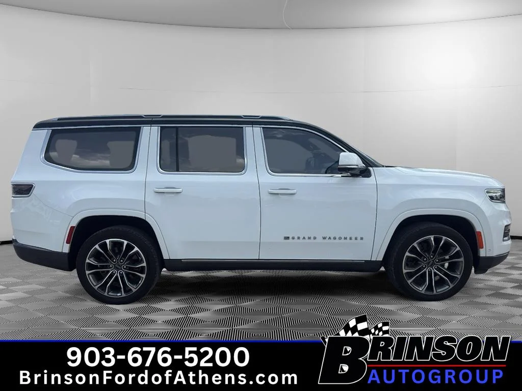 Used 2022 Bright White Clearcoat Jeep Series III image 4