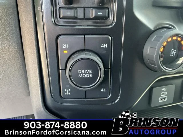 New 2026 Agate Black Metallic Ford F-250® XL image 30