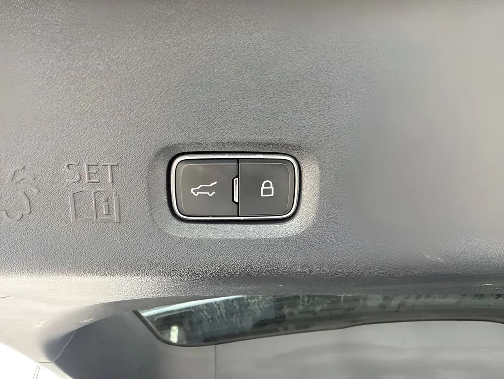 Used 2025 Blue Ford Platinum image 25