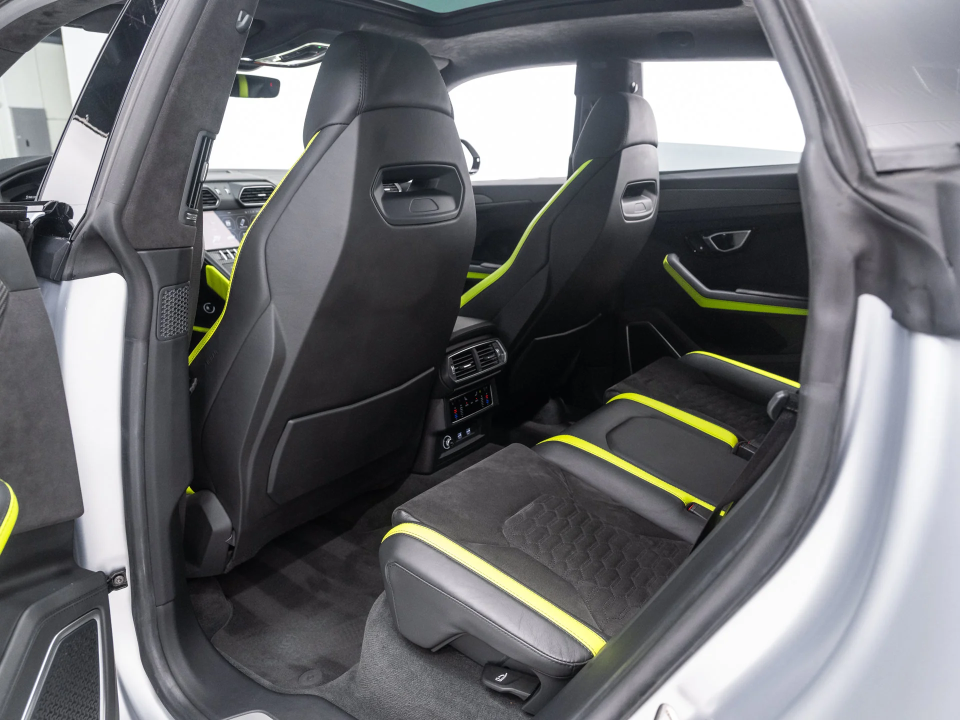 Used 2021 Grigio Nimbus Matt Lamborghini Graphite Capsule image 38