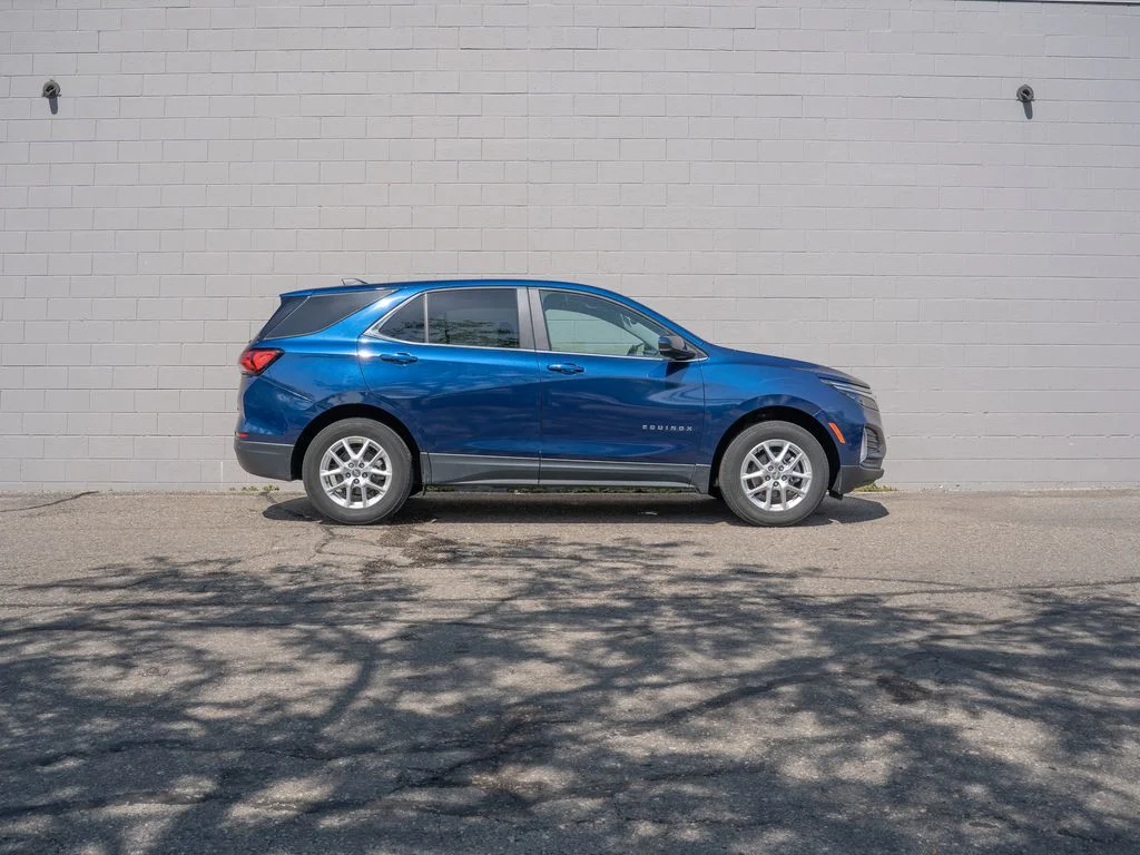 Used 2023 Blue Chevrolet LT image 8
